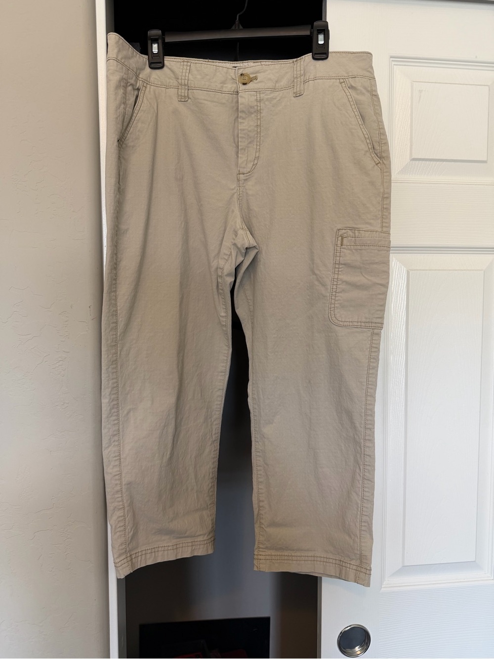 Eddie Bauer Women's Khaki Capris with Side Utility Pocket